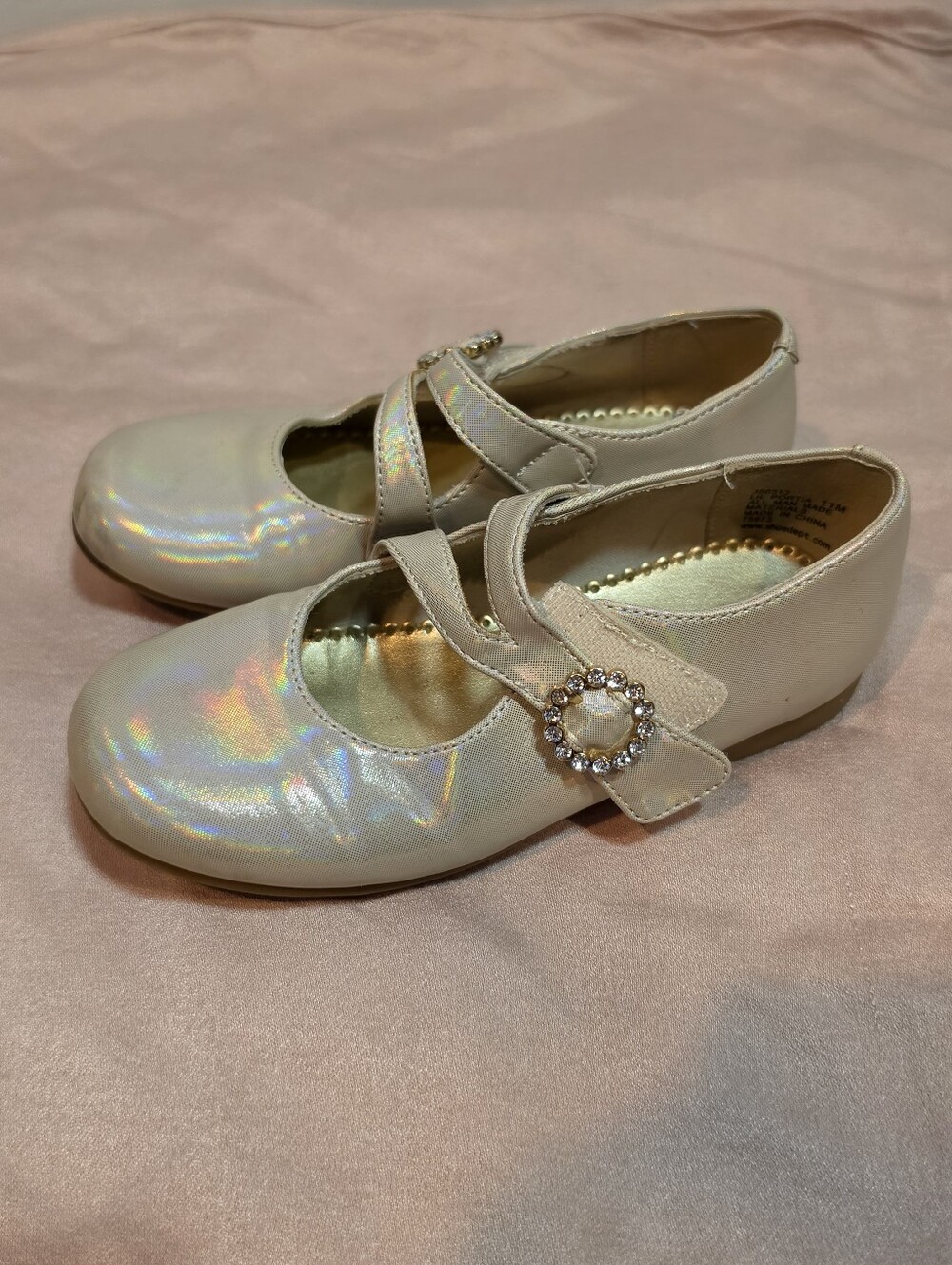 Rachel Shoes Girls Iridescent Pearl Mary Jane Shoes with Rhinestone Buckle Sz 11